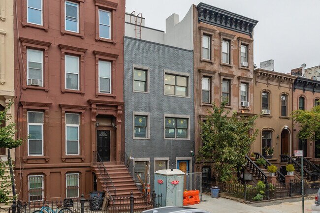 37 Herkimer St in Brooklyn, NY - Building Photo - Building Photo