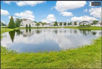 7107 Reynolds Crossing Dr in Reynoldsburg, OH - Building Photo - Building Photo