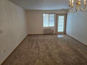 1626 McClure Rd in Aurora, IL - Building Photo - Building Photo