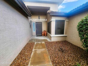 14750 W Avalon Dr in Goodyear, AZ - Building Photo - Building Photo