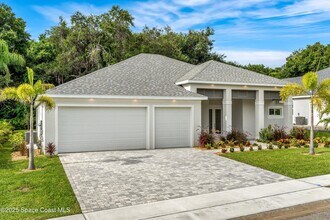 35 Loch Ness Dr in Rockledge, FL - Building Photo - Building Photo