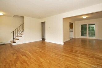 31 Margaret Keahon Dr in Pearl River, NY - Building Photo - Building Photo