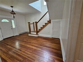 665 NY-32 in Woodbury, NY - Building Photo - Building Photo