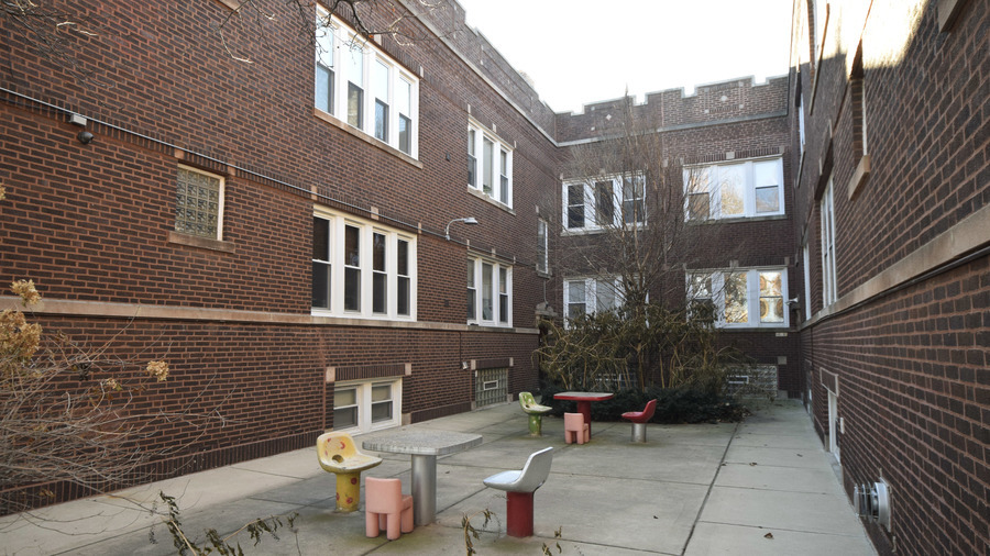4819 W Cornelia Ave in Chicago, IL - Building Photo