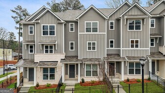 1303 Lakota Pl in Atlanta, GA - Building Photo