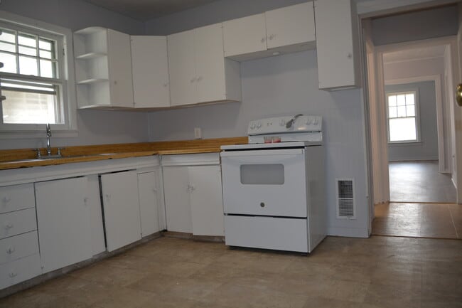 1014 Lamb St, Unit 1014