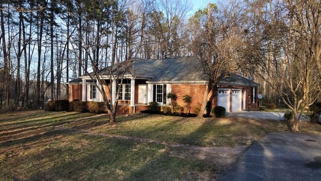 property at 924 Forest Ln
