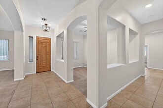 4385 S Crosscreek Dr in Chandler, AZ - Building Photo - Building Photo