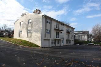 University Park Place in Des Moines, IA - Foto de edificio - Building Photo