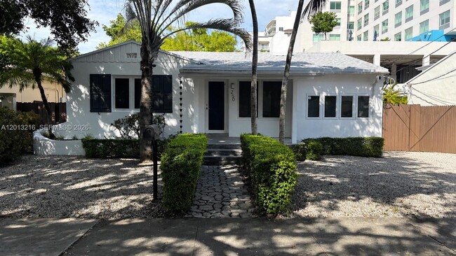 property at 250 SW 19th Rd