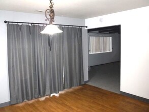 819 Alynn Way in Chico, CA - Building Photo - Building Photo