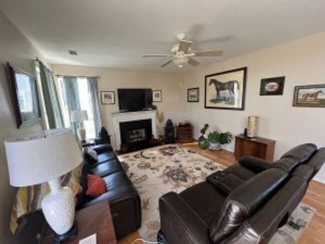 1481 Endicot Way in Mount Pleasant, SC - Building Photo - Building Photo