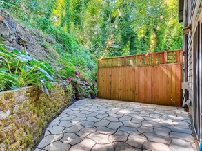 1402 Parrish St in Lake Oswego, OR - Building Photo - Building Photo