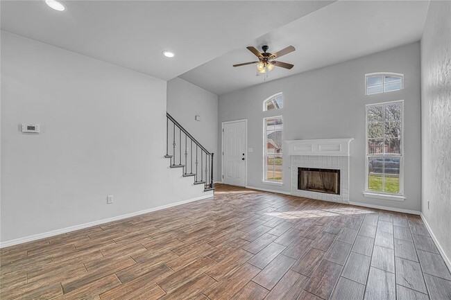 property at 2805 Shiloh Ln