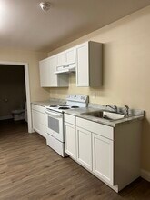 13 Waushacum Ave in Sterling, MA - Building Photo - Building Photo