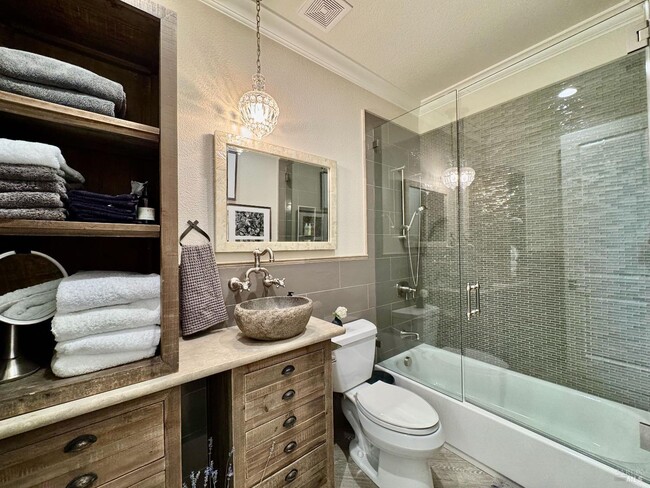 property at 33 Lande Way