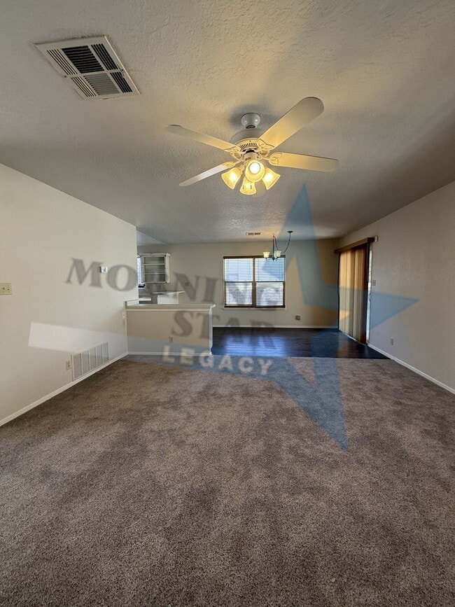 765 Frontier Dr in Las Cruces, NM - Building Photo - Building Photo