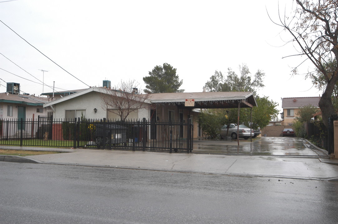 9063-9071 Date St in Fontana, CA - Building Photo