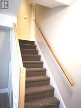 981 Lola St in Ottawa, ON - Building Photo - Building Photo