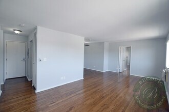 7545 N Winchester Ave in Chicago, IL - Building Photo - Building Photo