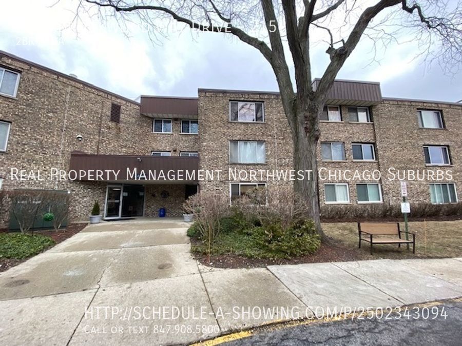 2600 Brookwood Way Dr-Unit -215 in Rolling Meadows, IL - Building Photo