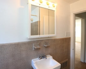 Maple Court Apartments in Wrightstown, NJ - Foto de edificio - Interior Photo