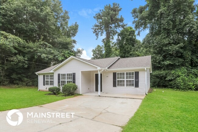 240 Elm Pl in Monroe, GA - Building Photo - Building Photo