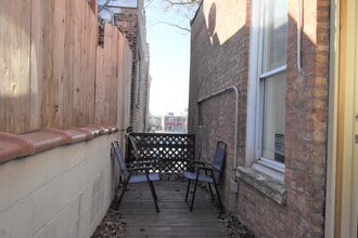 2279 N Clybourn Ave, Unit 1 in Chicago, IL - Building Photo - Building Photo