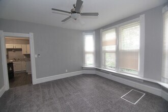 1323 Gaines St in Davenport, IA - Building Photo - Building Photo