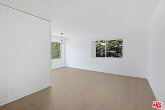 976 Larrabee St in West Hollywood, CA - Building Photo - Building Photo