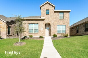 2512 Northcote Dr in Fort Worth, TX - Building Photo