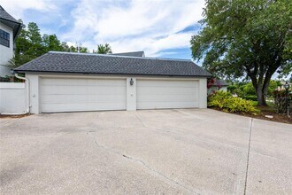 18746 Wimbledon Cir in Lutz, FL - Building Photo - Building Photo