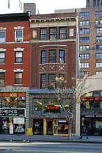 165 West 72nd Street in New York, NY - Building Photo - Building Photo