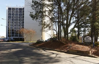 Capital Towers in Raleigh, NC - Foto de edificio - Building Photo