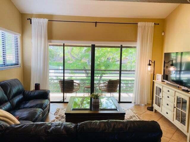 4 Vía De Casas Sur in Boynton Beach, FL - Building Photo - Building Photo