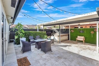 10365 SW 9th Terrace in Miami, FL - Building Photo - Building Photo