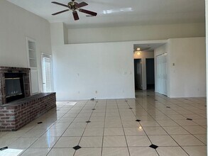 604 Carpenter Way in Roseville, CA - Building Photo - Building Photo