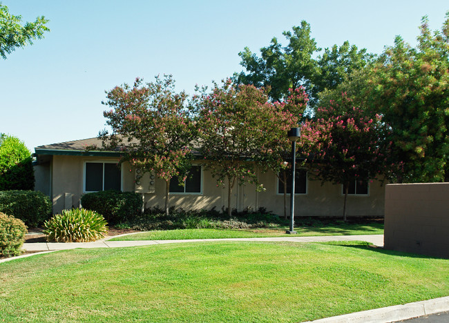 Inyo Terrace in Fresno, CA - Building Photo - Building Photo