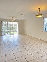 677 NW 42nd Ave in Plantation, FL - Building Photo - Building Photo