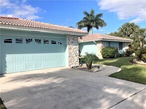 1256 Mistletoe Ct in Marco Island, FL - Building Photo - Building Photo