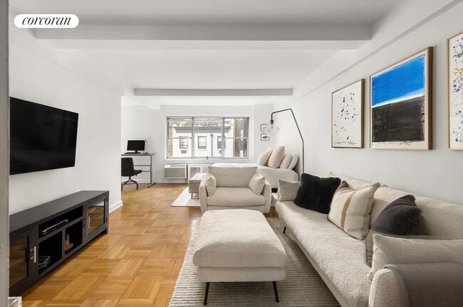 property at 7 Lexington Ave