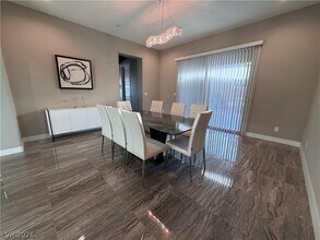 56 Olympia Chase Dr in Las Vegas, NV - Building Photo - Building Photo