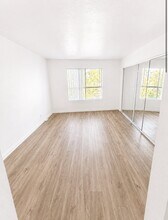 15009 Moorpark St in Los Angeles, CA - Building Photo - Building Photo
