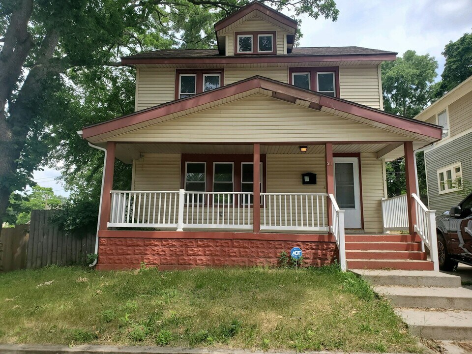 511 Umatilla St SE in Grand Rapids, MI - Building Photo
