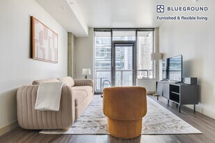 2121 6th Ave in Seattle, WA - Building Photo