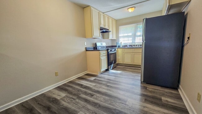 4059 Village Pl in Winston-Salem, NC - Building Photo - Building Photo