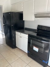 1641 NW 1st Ave in Pompano Beach, FL - Building Photo - Building Photo