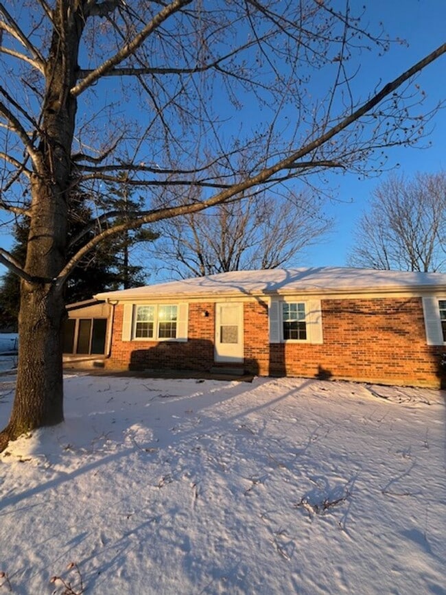 property at 201 S Glencove Ave