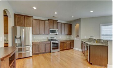 6106 Berewick Commons Pkwy in Charlotte, NC - Building Photo - Building Photo