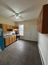 244 6th Ave W in Newark, NJ - Foto de edificio - Building Photo